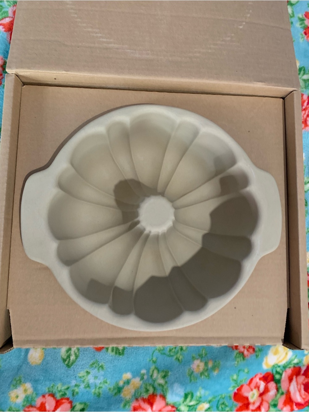 Pampered Chef Family Heritage Retired Fluted Bundt Cake Pan